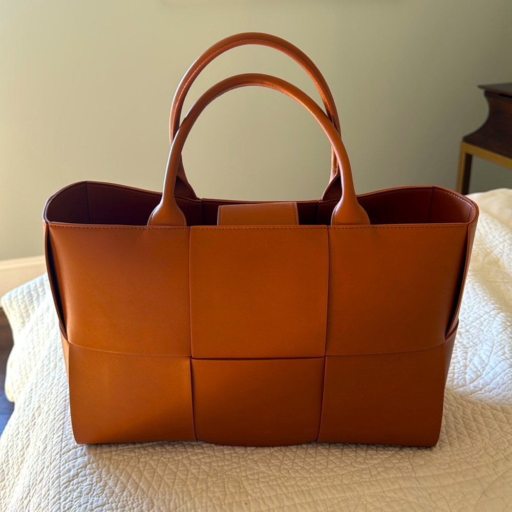 J mclaughlin tote New never used!